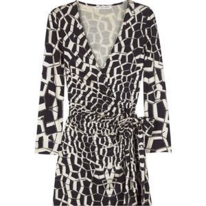 NWT Diane Von Furstenburg Silk Wrap Dress